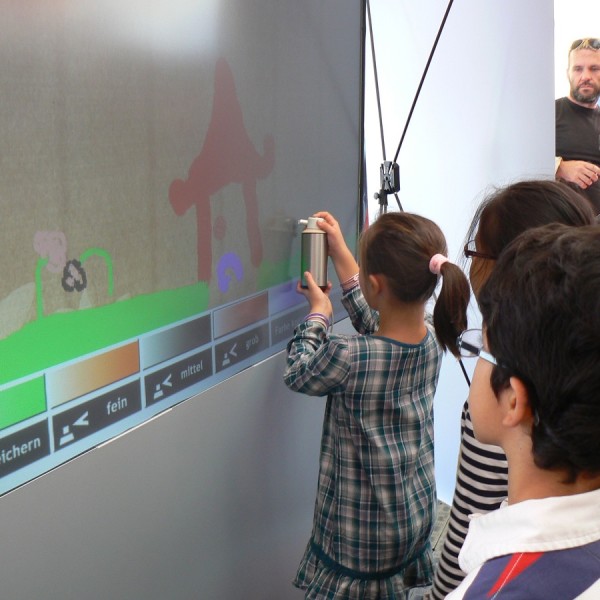 Virtual Graffiti mieten play and fun team